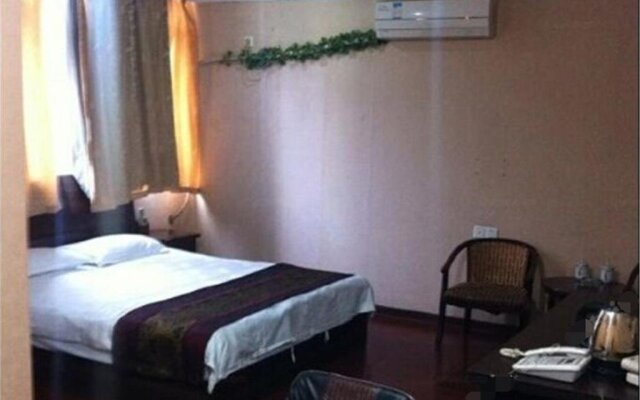 Taixing Jinding Business Hotel