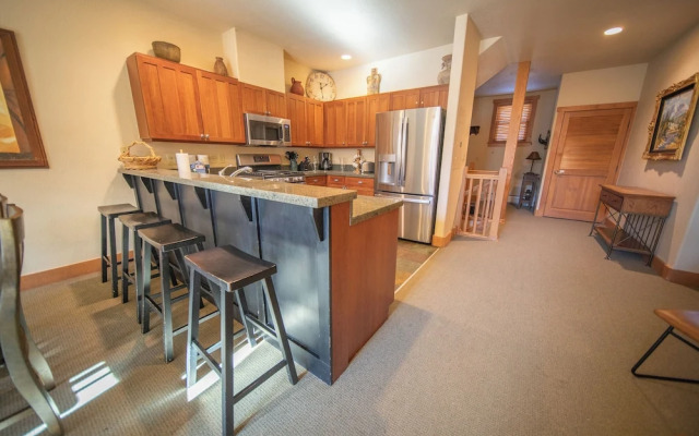 Red Hawk Townhomes 2337