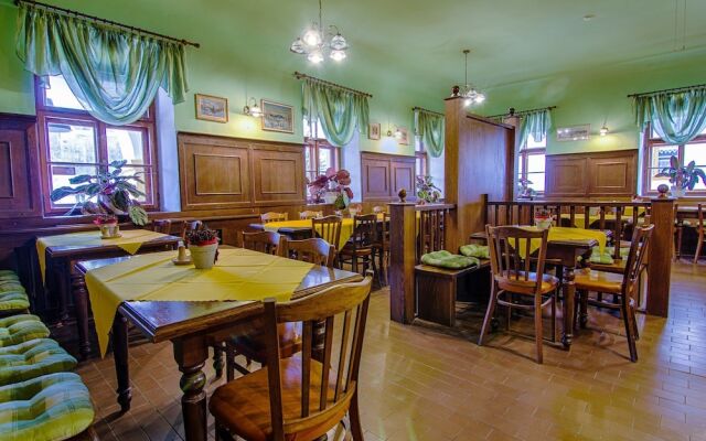 Hotel Pošta