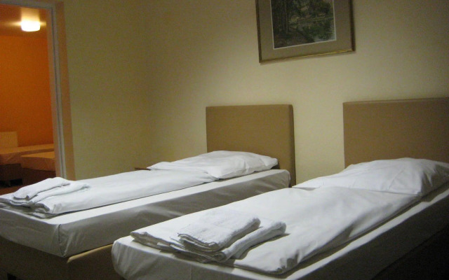 Pension Alpha Frankfurt City