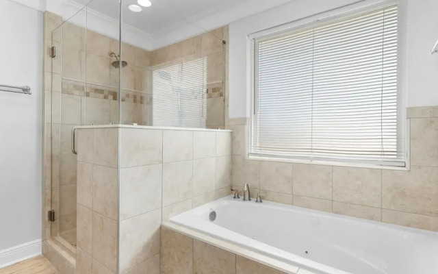 Pet Friendly Beach House - Sunset Escape