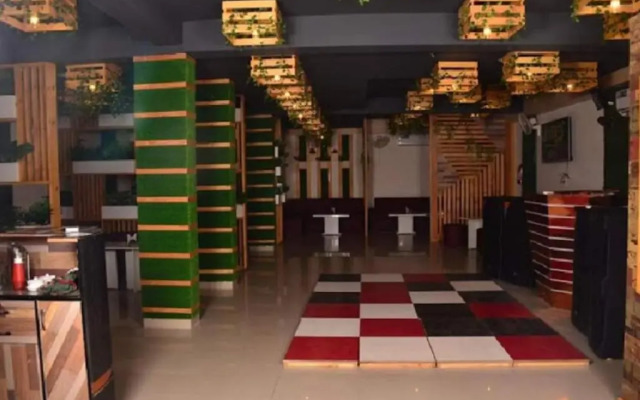 Hotel 7 Spices Restaurant & Banquet By WB Inn