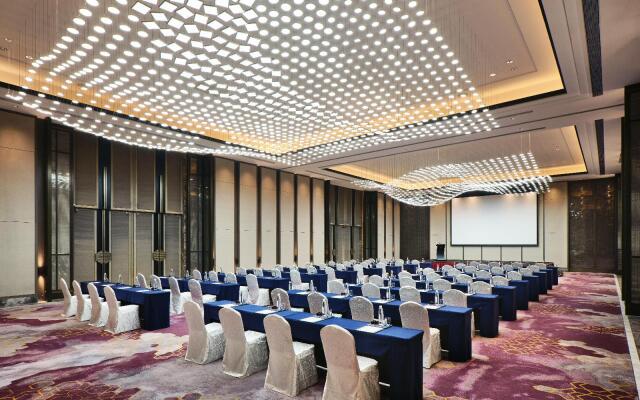 Crowne Plaza Wuxi Lake View