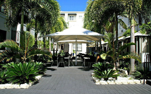 The Beach Plaza Hotel & South Beach Plaza Villas