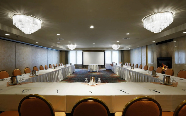 The Fort Garry Hotel, Spa and Conference Centre, an Ascend Collection Hotel