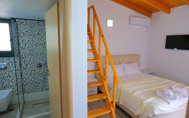 Alex & Sofi Hotel