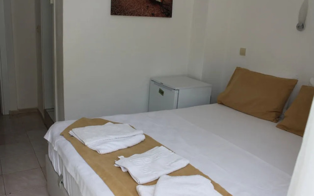 Saranda Beach Pansiyon