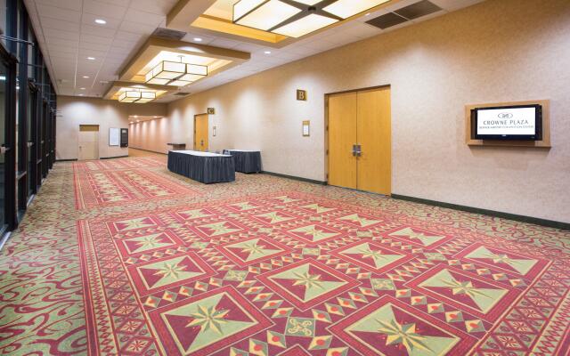 Crowne Plaza Denver International Airport