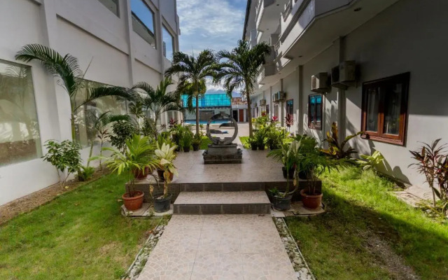 Sylvia Hotel Maumere