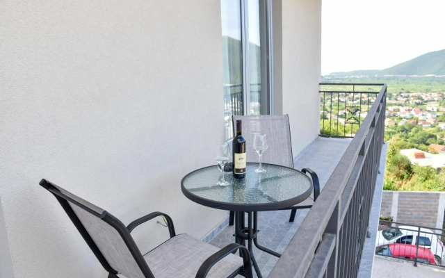 Apartments Šišević