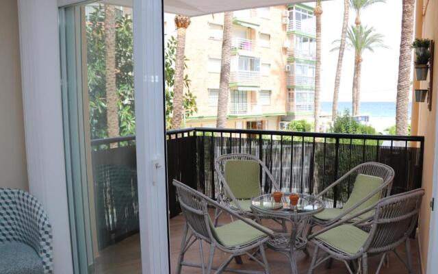 Archanda, apartamento en 1ª línea de playa