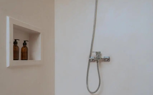 Nikara Galle Beach Villa & Apartments