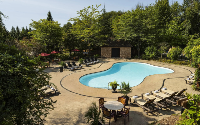 Georgian Bay Hotel Trademark Collection by Wyndham