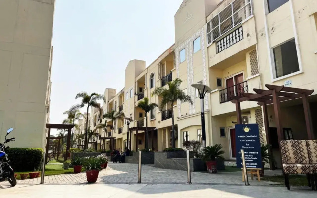 Home-Like Ganpati Infinity Resort