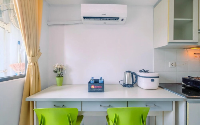 Comfortable Living Studio Room at Kebagusan City Apartment