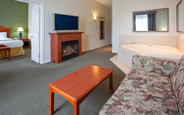 Holiday Inn Express Hotel & Suites 1000 Islands - Gananoque
