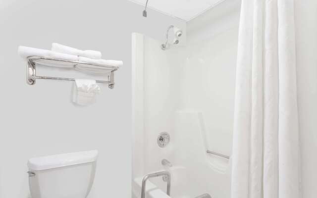 Ramada by Wyndham Henderson/Evansville