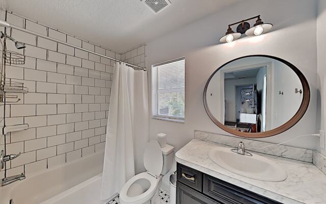 305whaya 3 Bedroom Home