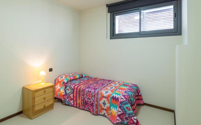 Claudia in L'Escala with 5 bedrooms and 4 bathrooms