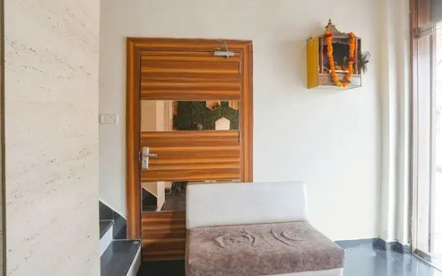 Fabexpress Paradise Inn