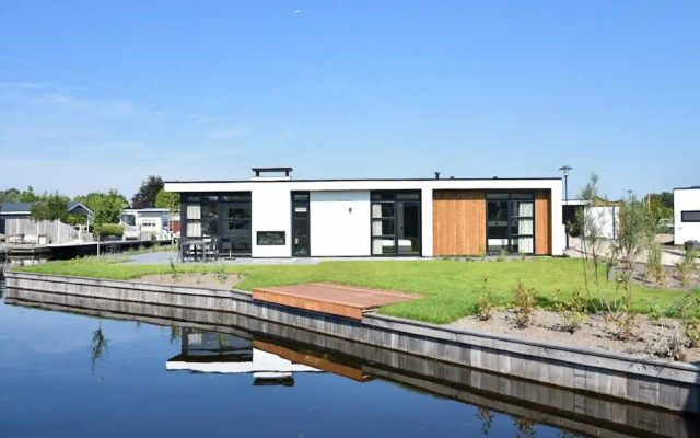 Loosdrecht Water Villa