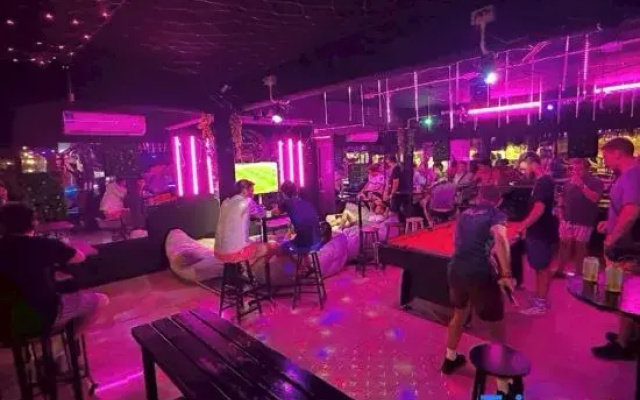 Discozoo BAR and HOSTEL