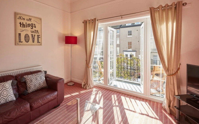 Apartment 2 At Glencoe