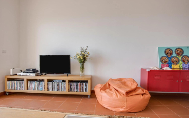 Meia Praia Beach Apartment