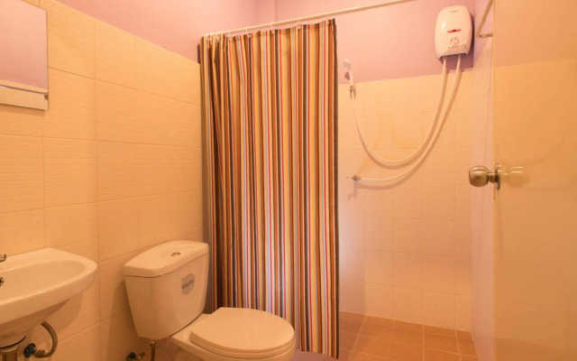 Plan B Hotel - Hostel