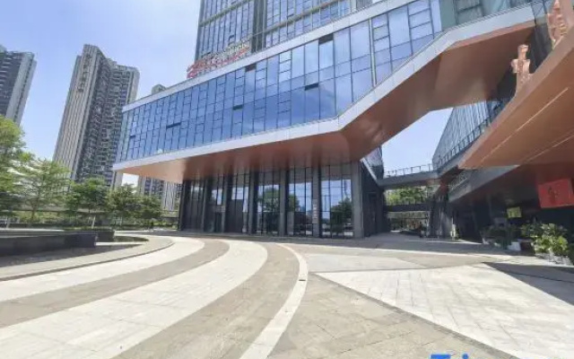 Yuetu Qianbo Homestay (Shunde Overseas Chinese Town Happy Coast Branch)