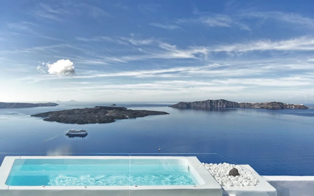 Captivating 2-bed Villa in Imerovigli, Santorini