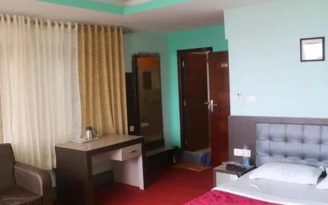 Hotel Flavours Inn