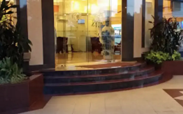 Grand City Hotel