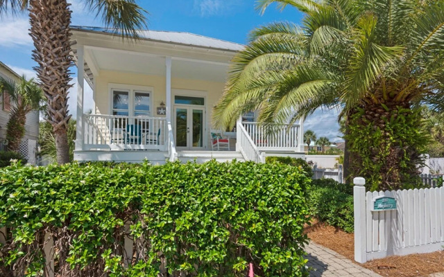 Shore Fun at Destin Pointe