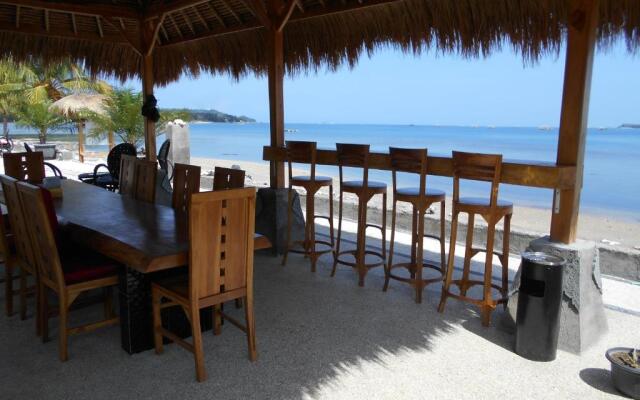 Silver Fern Beach Retreat