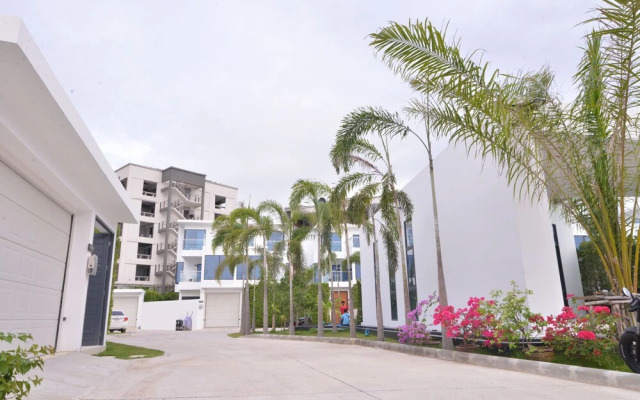 Private Pool Villa in Central Pattaya - Palmb1