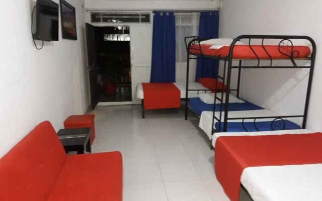 Aparta Hotel El Bosque zz