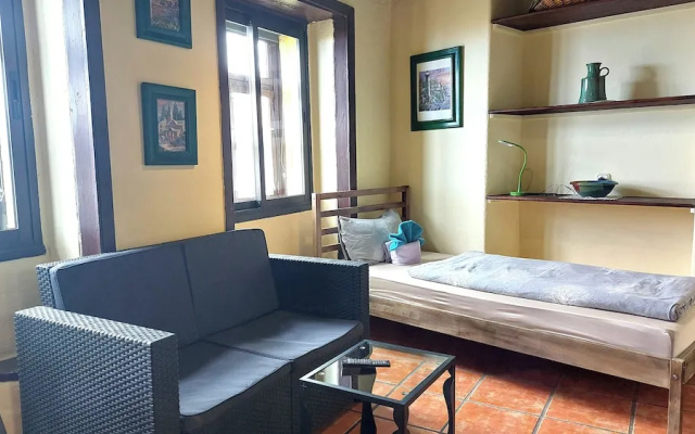 Small Studio 15m for Young People With sea View