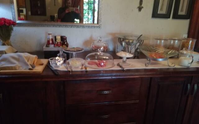 Khaya Africa Guesthouse and Spa