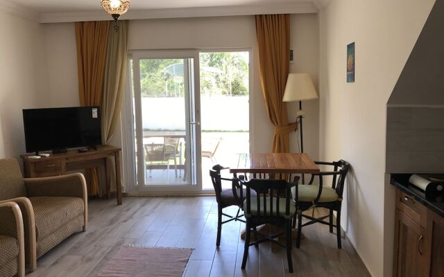 Infinity Lilly Apartments