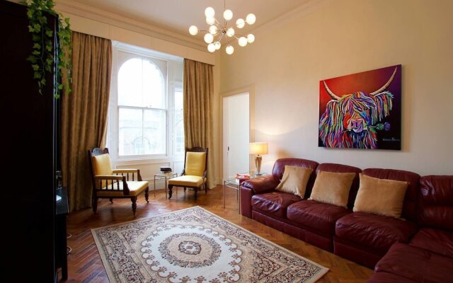 Old Town Castle Terrace 3 Bedroom Apartment
