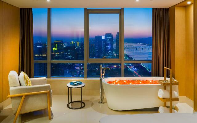 Ginlanjia Yuntai Impression Hotel