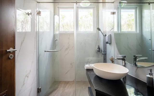 Sky - 4BR Private Villa in Phuket