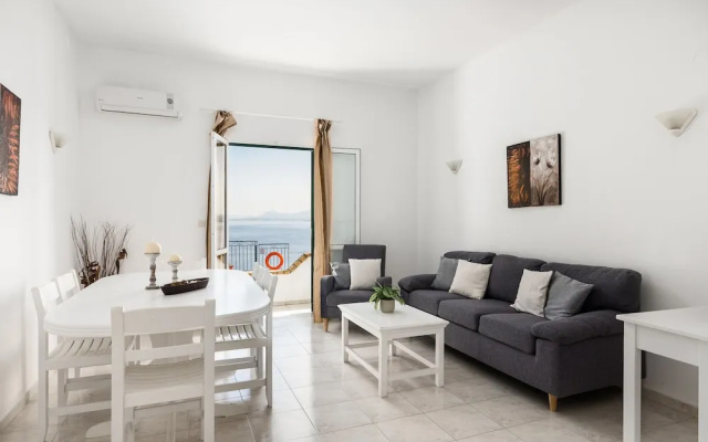 Four-Bedroom Villa Eleni by Konnect, with Private Pool & Stunning Seaview