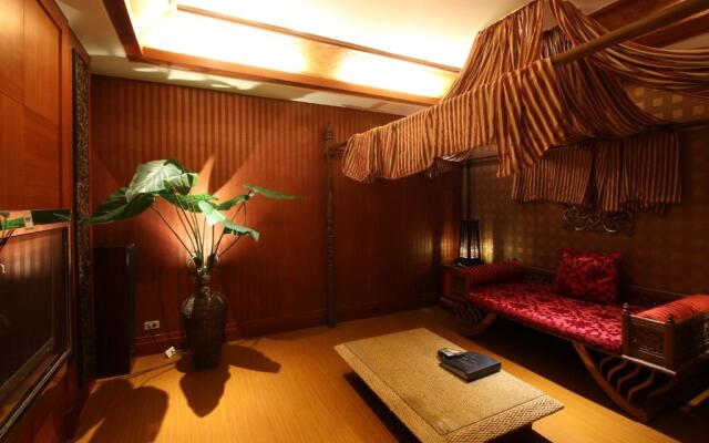 Seasons Boutique Motel