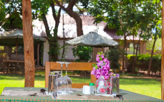 River Lumi Resort - Taveta