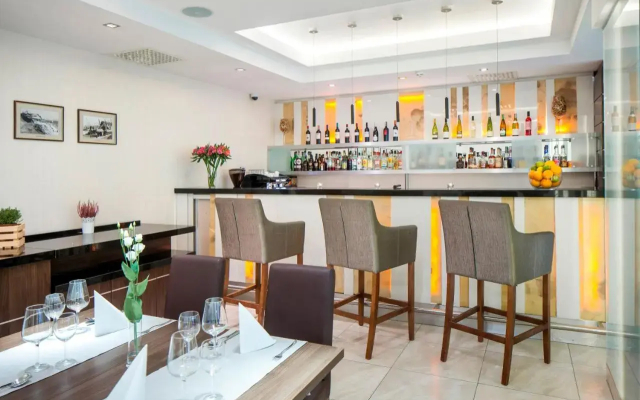 Hotel Rozany Gaj