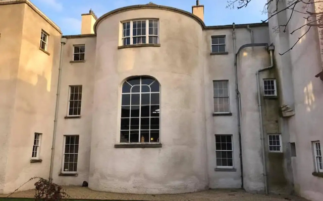 2 Bed Suite With Tea/coffee Making Facilities