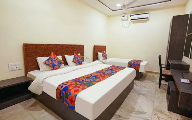 Fabexpress Yash Comfort Inn