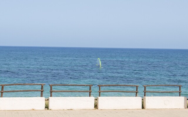 Perla Apartment On Sea Shore